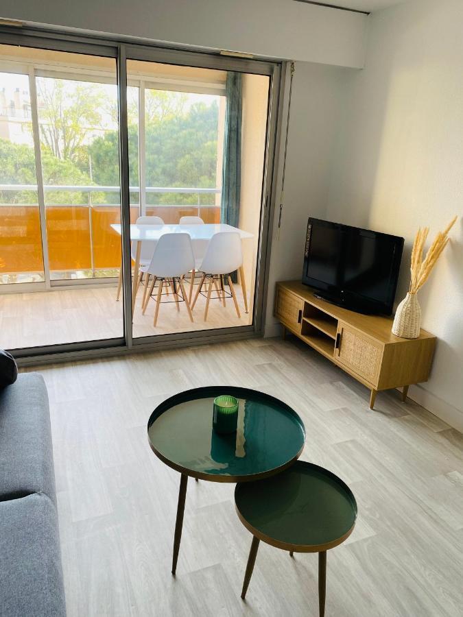 Studio Frejus Plage Apartment Bagian luar foto